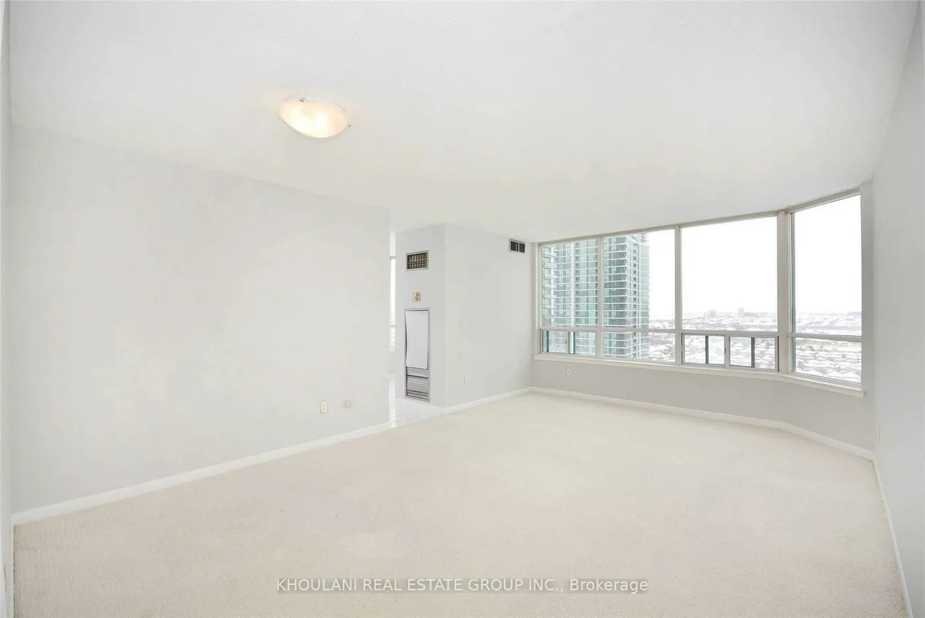 550, Webb, City Centre, Mississauga