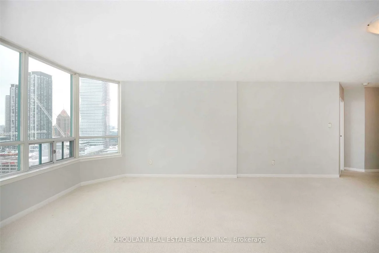 550, Webb, City Centre, Mississauga