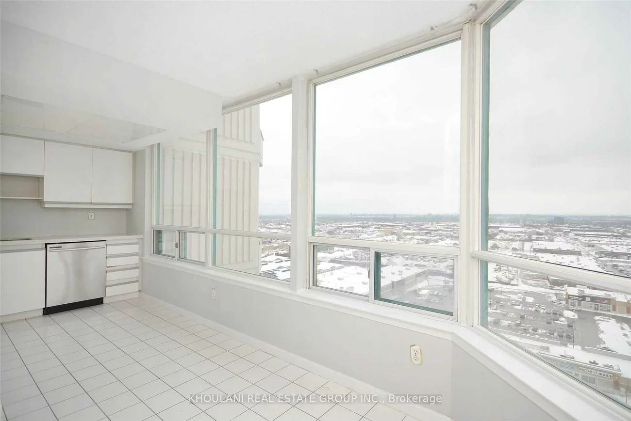 550, Webb, City Centre, Mississauga