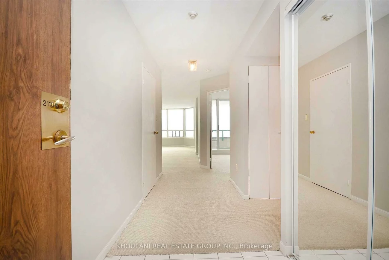 550, Webb, City Centre, Mississauga