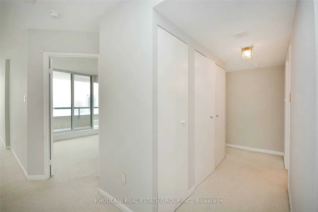 550, Webb, City Centre, Mississauga