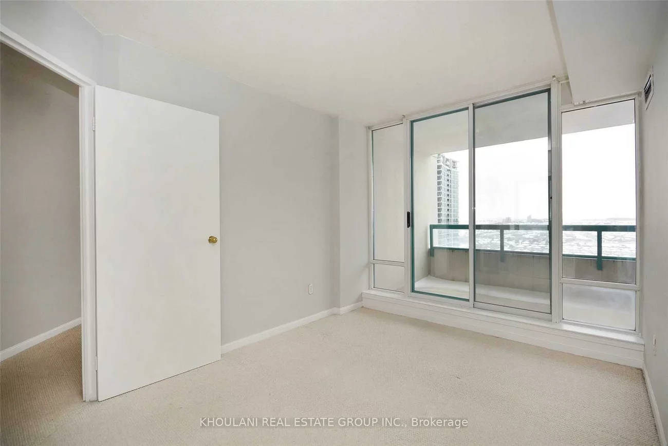 550, Webb, City Centre, Mississauga