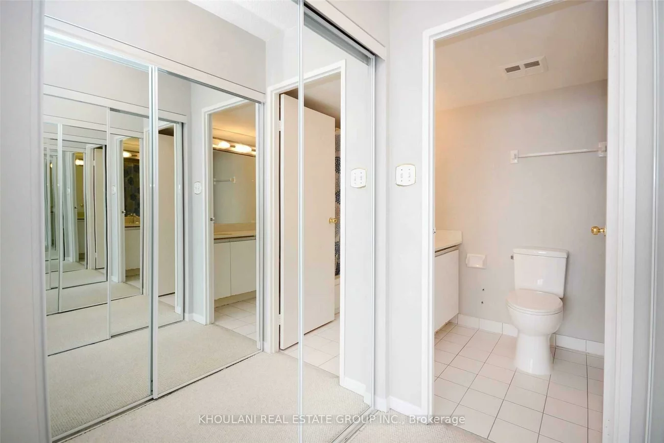 550, Webb, City Centre, Mississauga