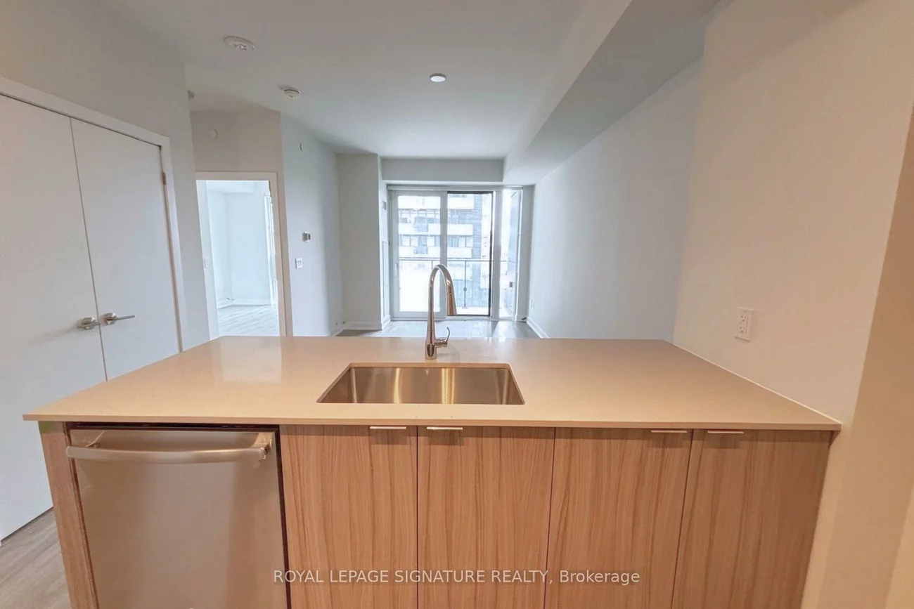 430, Square One, City Centre, Mississauga