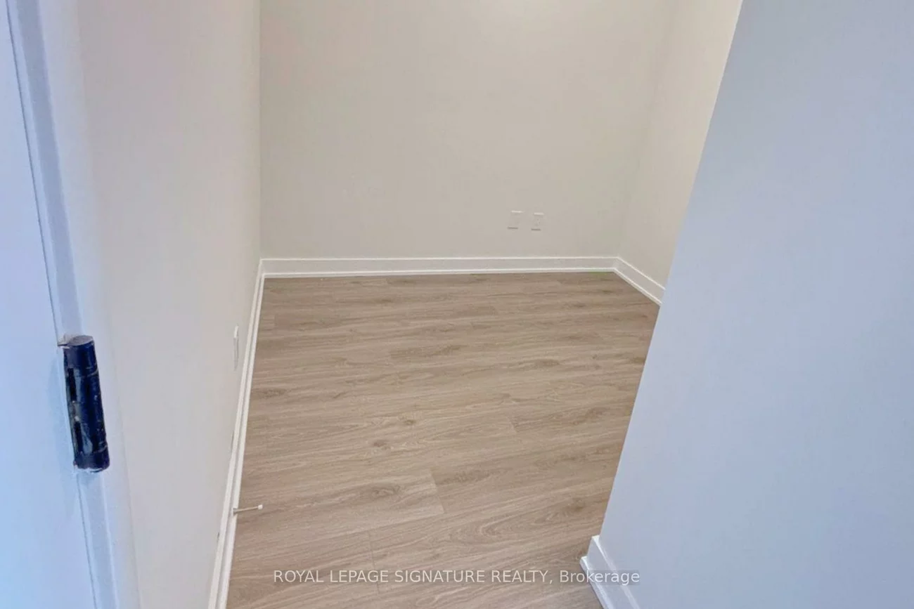 430, Square One, City Centre, Mississauga