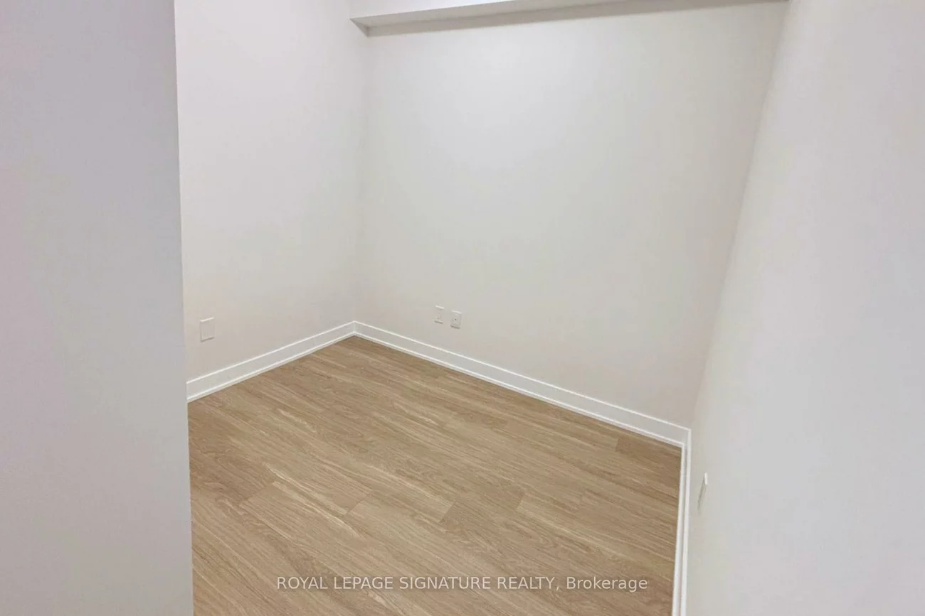 430, Square One, City Centre, Mississauga