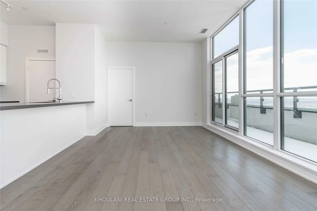 4055, Parkside Village, City Centre, Mississauga