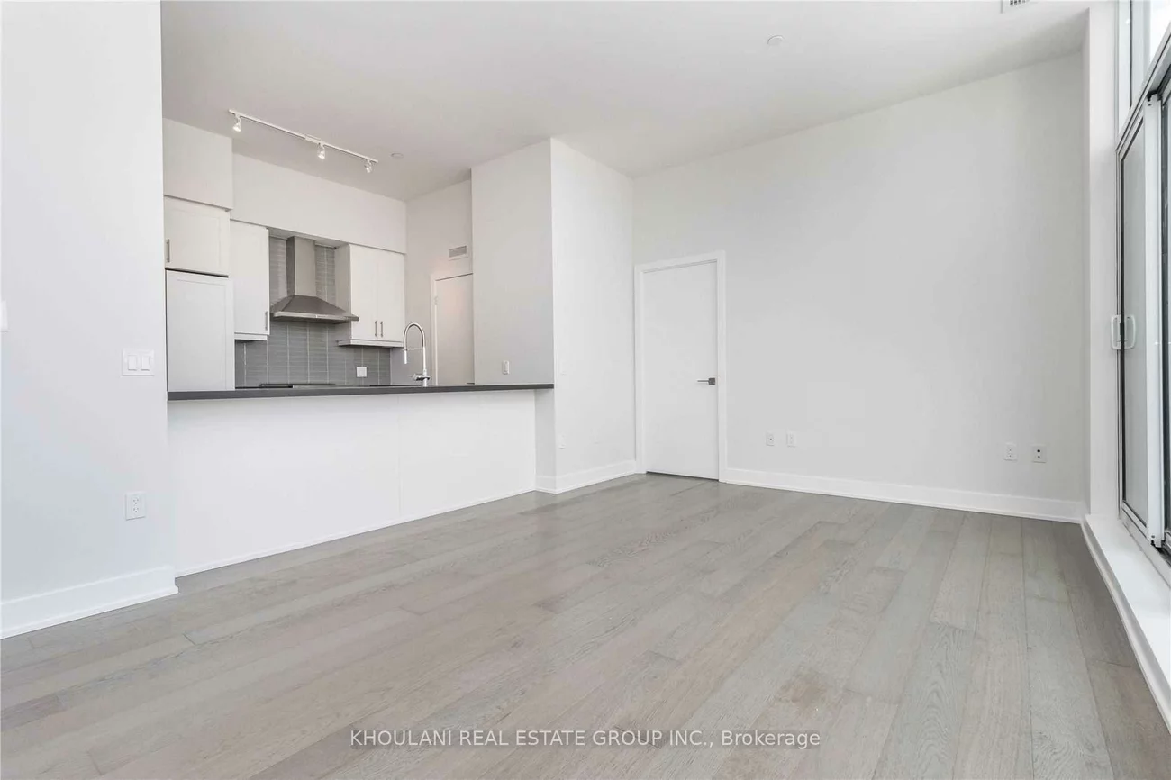 4055, Parkside Village, City Centre, Mississauga
