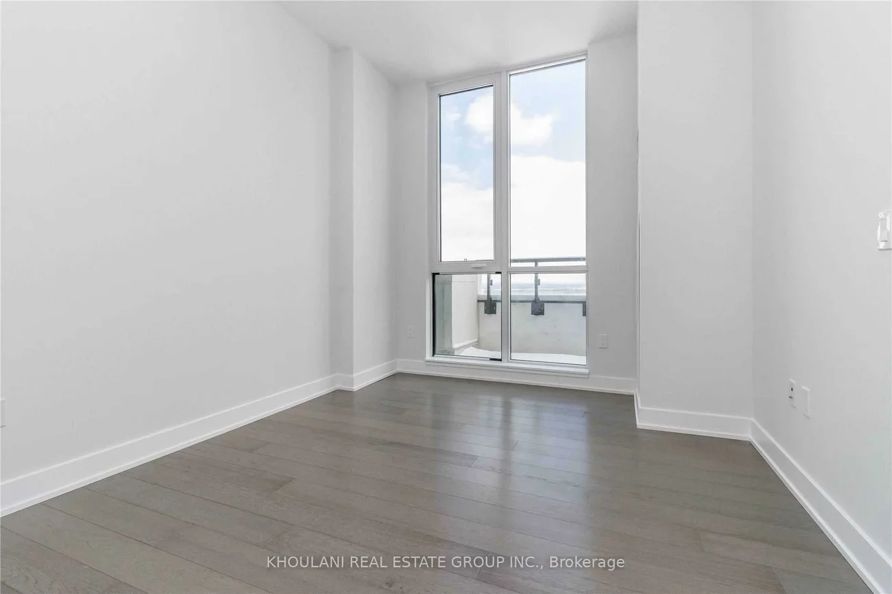 4055, Parkside Village, City Centre, Mississauga