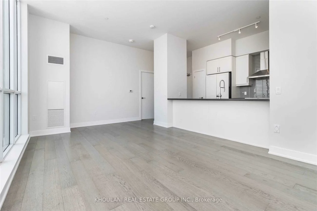 4055, Parkside Village, City Centre, Mississauga