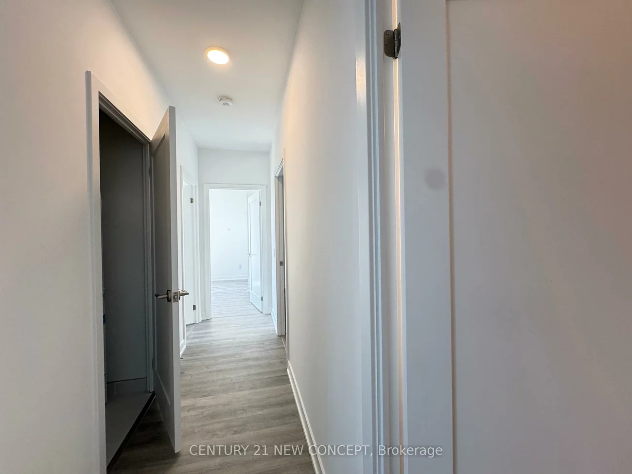 5105, HURONTARIO, Hurontario, Mississauga