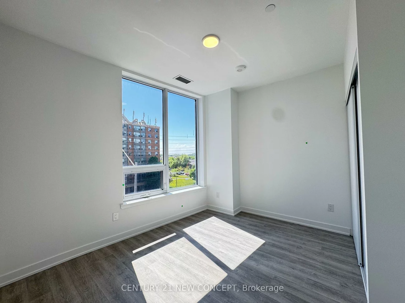 5105, HURONTARIO, Hurontario, Mississauga