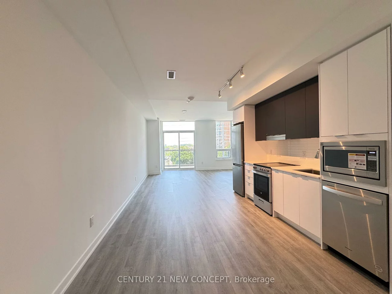 5105, HURONTARIO, Hurontario, Mississauga