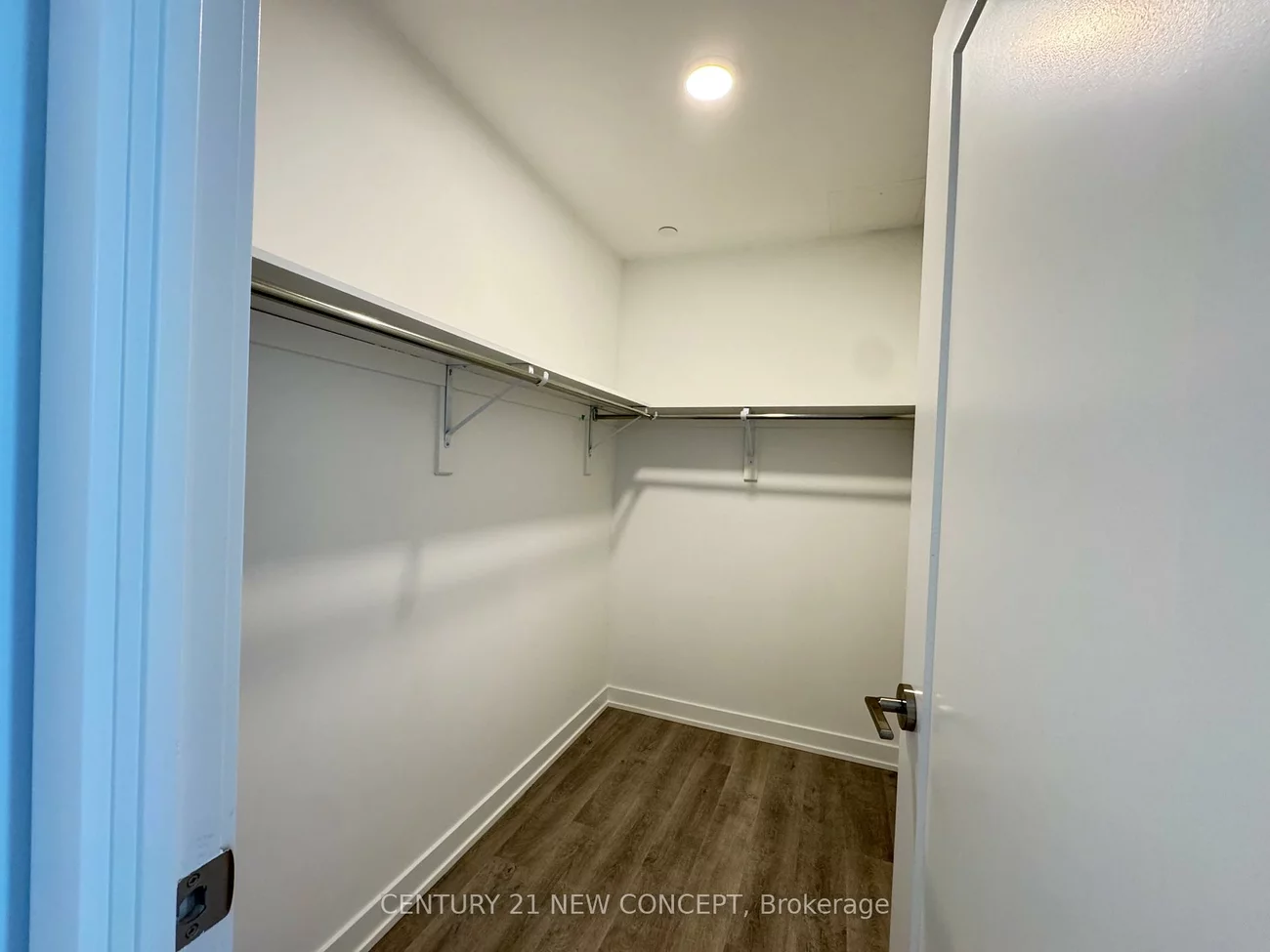 5105, HURONTARIO, Hurontario, Mississauga