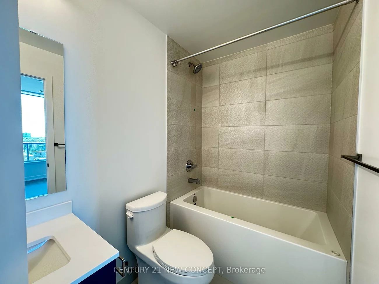 5105, HURONTARIO, Hurontario, Mississauga
