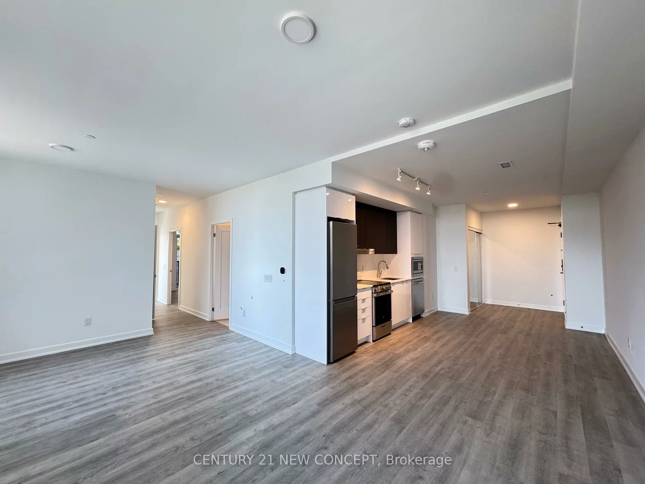 5105, HURONTARIO, Hurontario, Mississauga