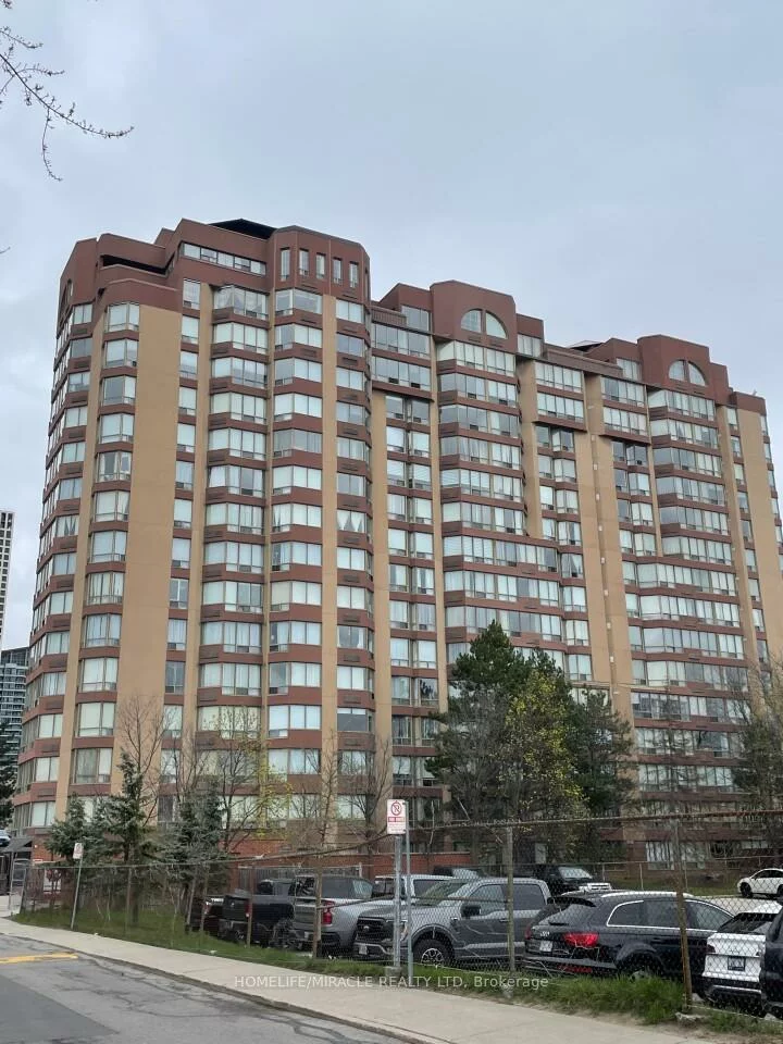 25, Fairview, Fairview, Mississauga