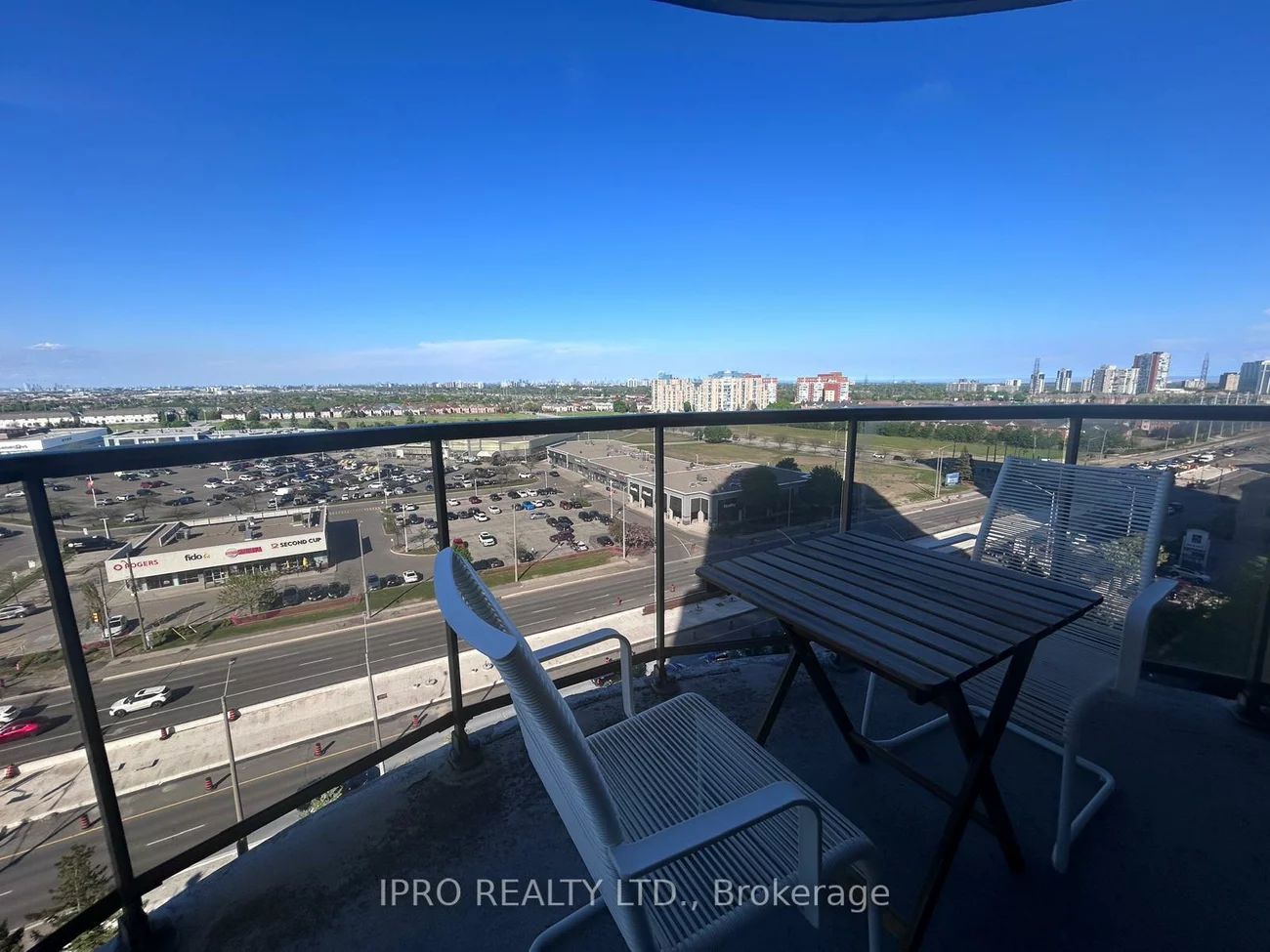 35, Kingsbridge Garden, Hurontario, Mississauga