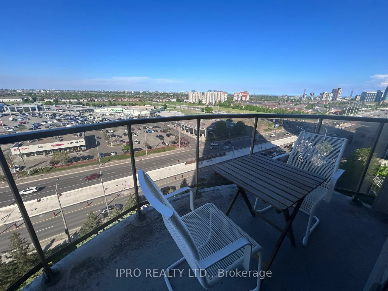 35, Kingsbridge Garden, Hurontario, Mississauga