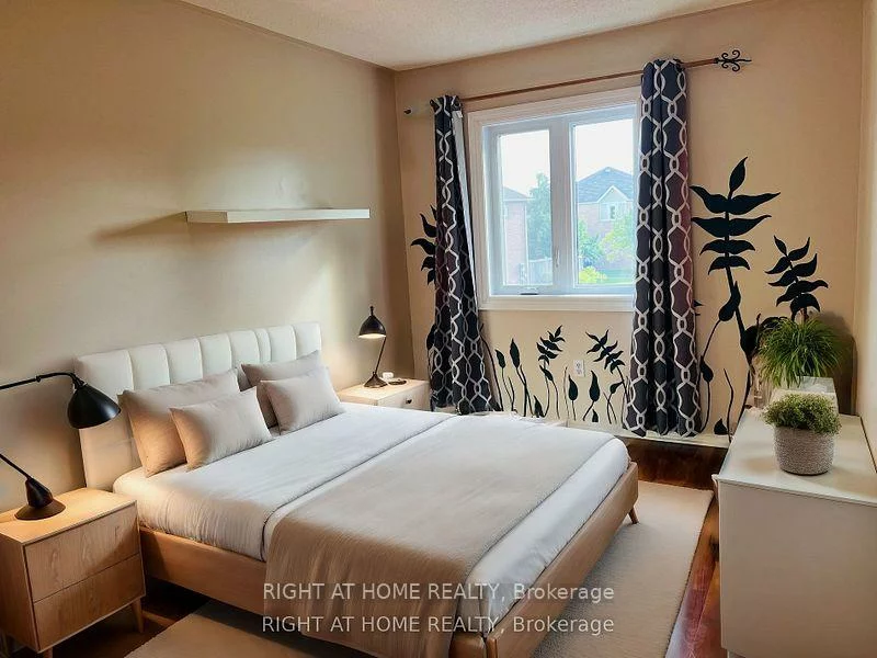 5958, Greensboro, Central Erin Mills, Mississauga