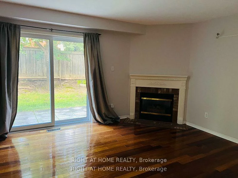 5958, Greensboro, Central Erin Mills, Mississauga