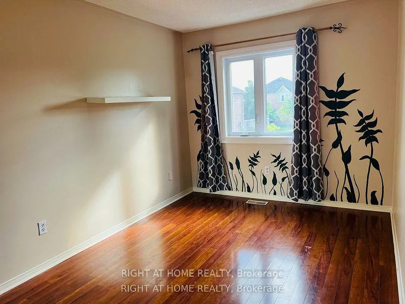 5958, Greensboro, Central Erin Mills, Mississauga