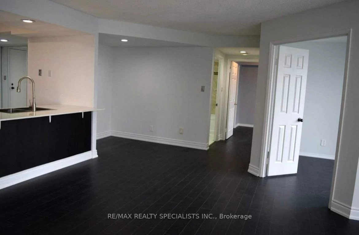 50, Eglinton, Hurontario, Mississauga