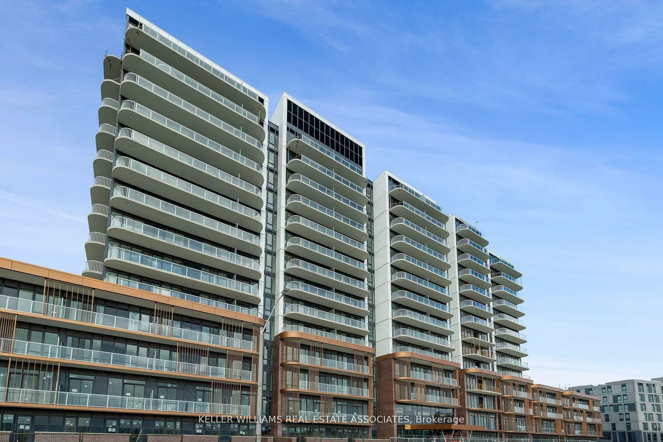 220, Missinnihe, Port Credit, Mississauga