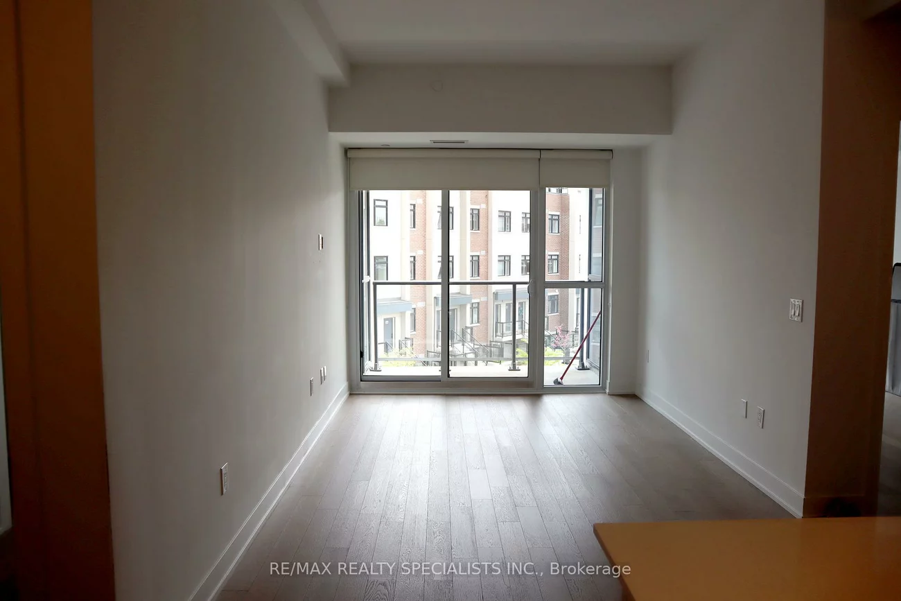 1063, Douglas McCurdy, Lakeview, Mississauga