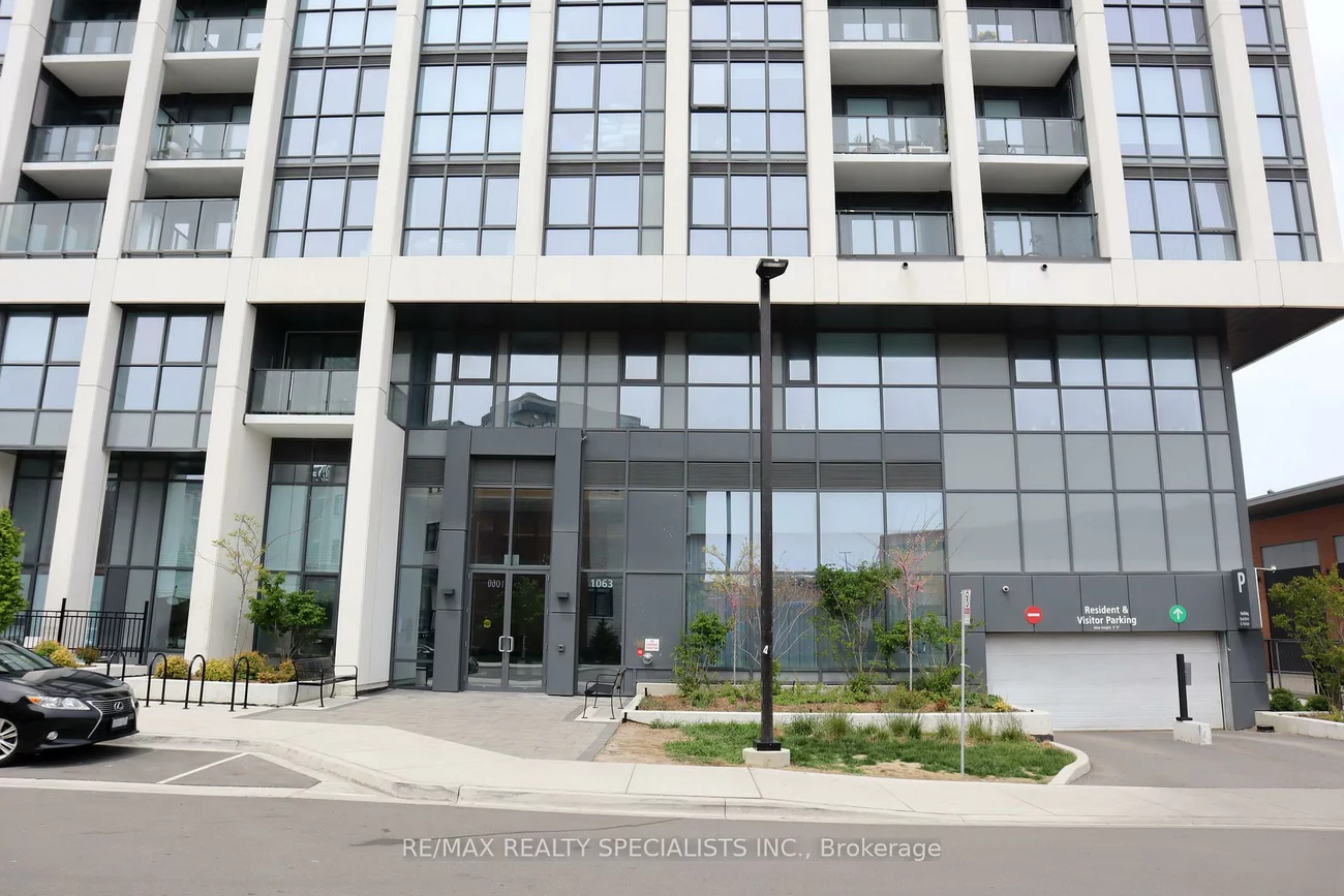 1063, Douglas McCurdy, Lakeview, Mississauga