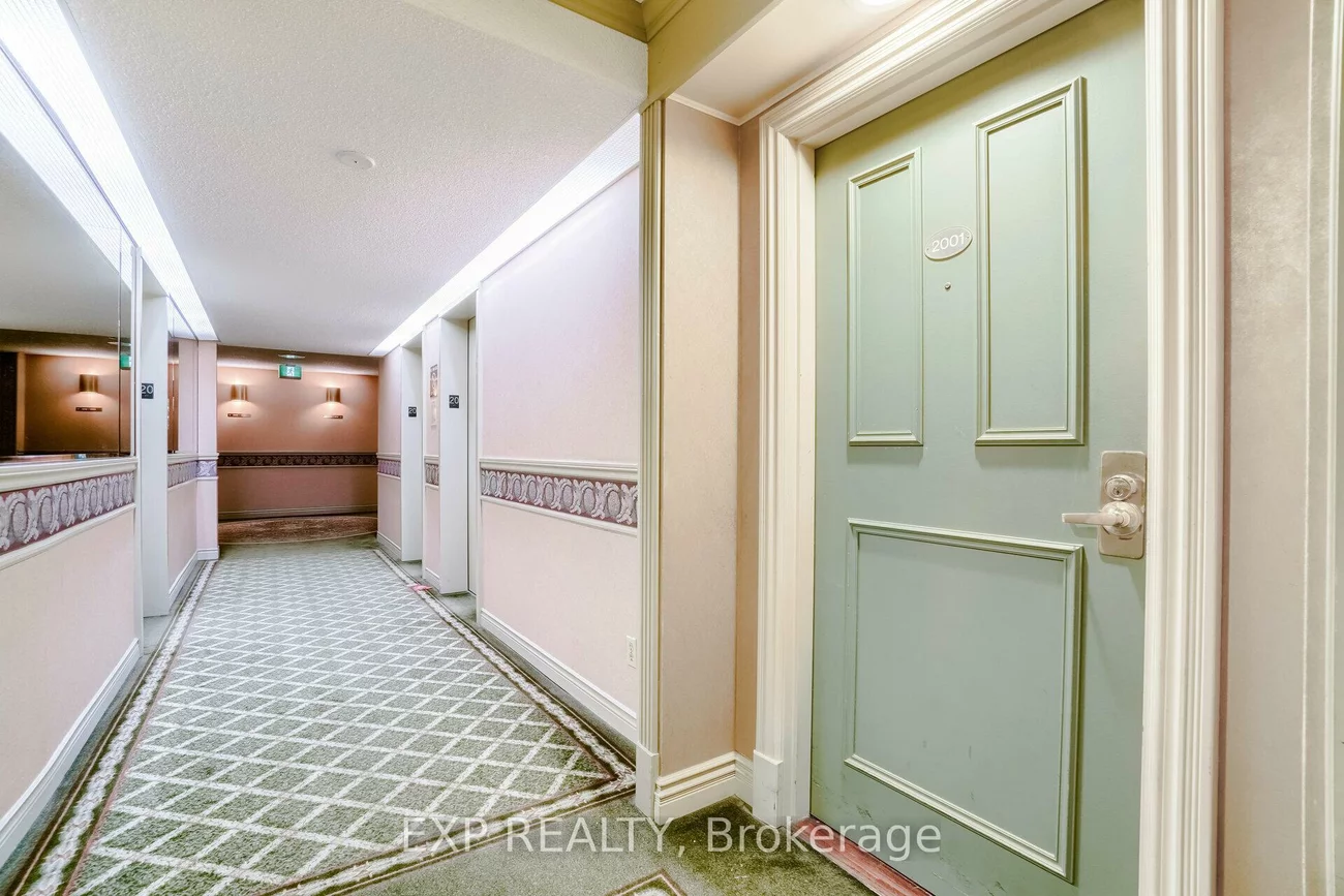 3700, Kaneff, Mississauga Valleys, Mississauga