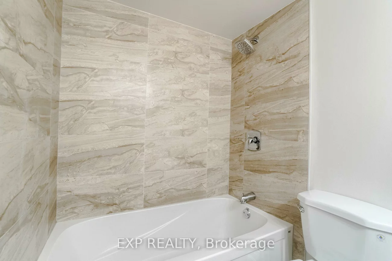 3700, Kaneff, Mississauga Valleys, Mississauga