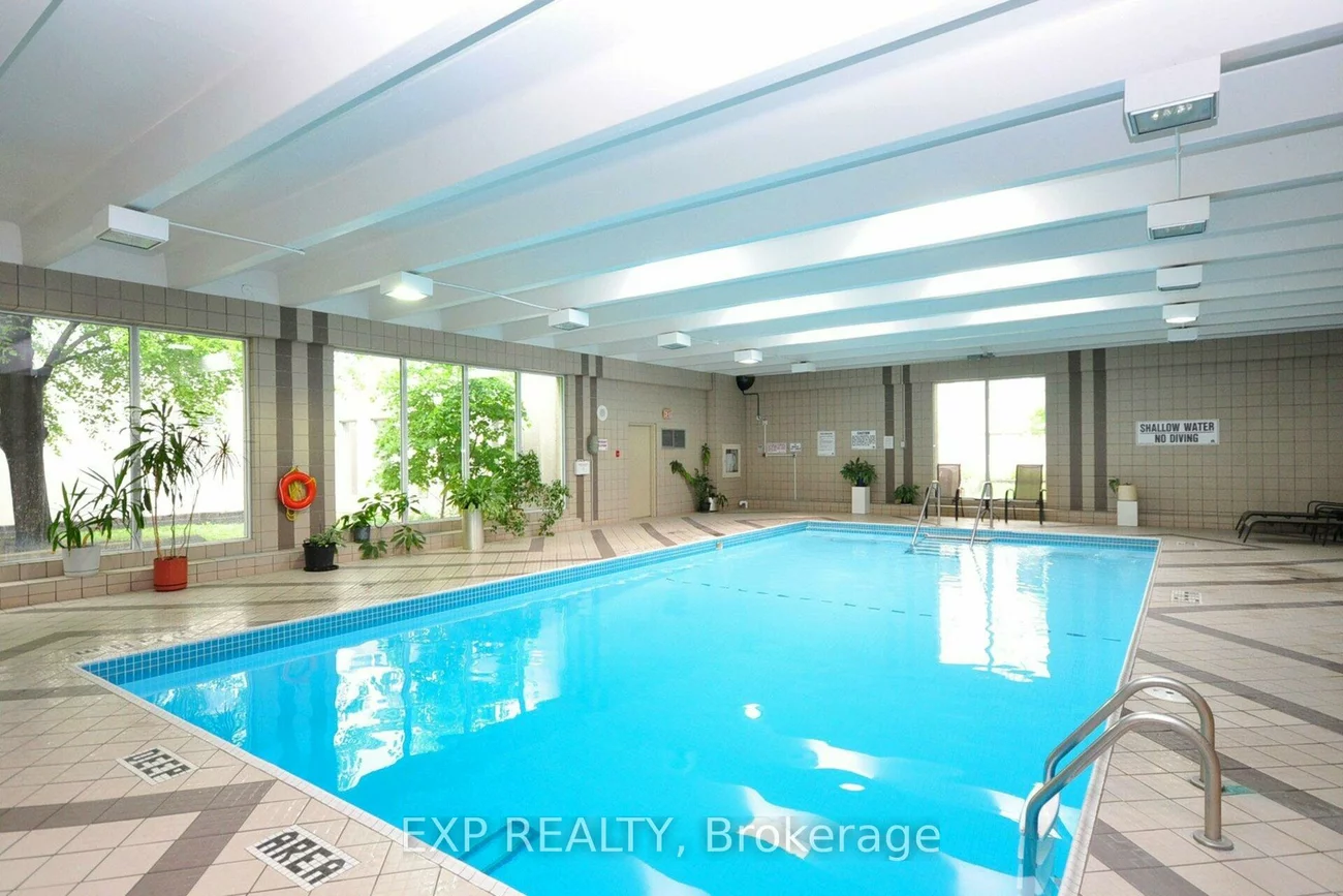 3700, Kaneff, Mississauga Valleys, Mississauga