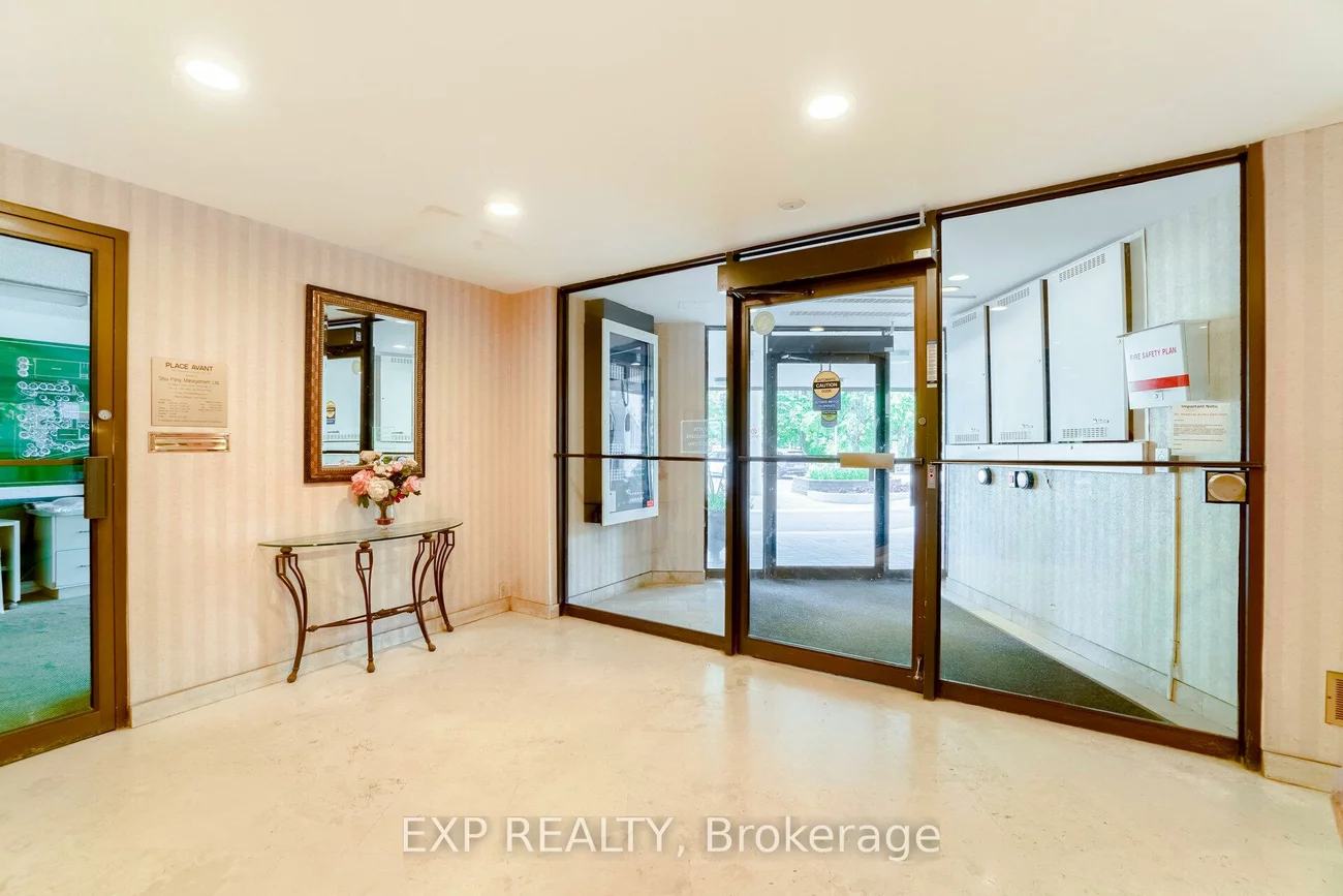 3700, Kaneff, Mississauga Valleys, Mississauga