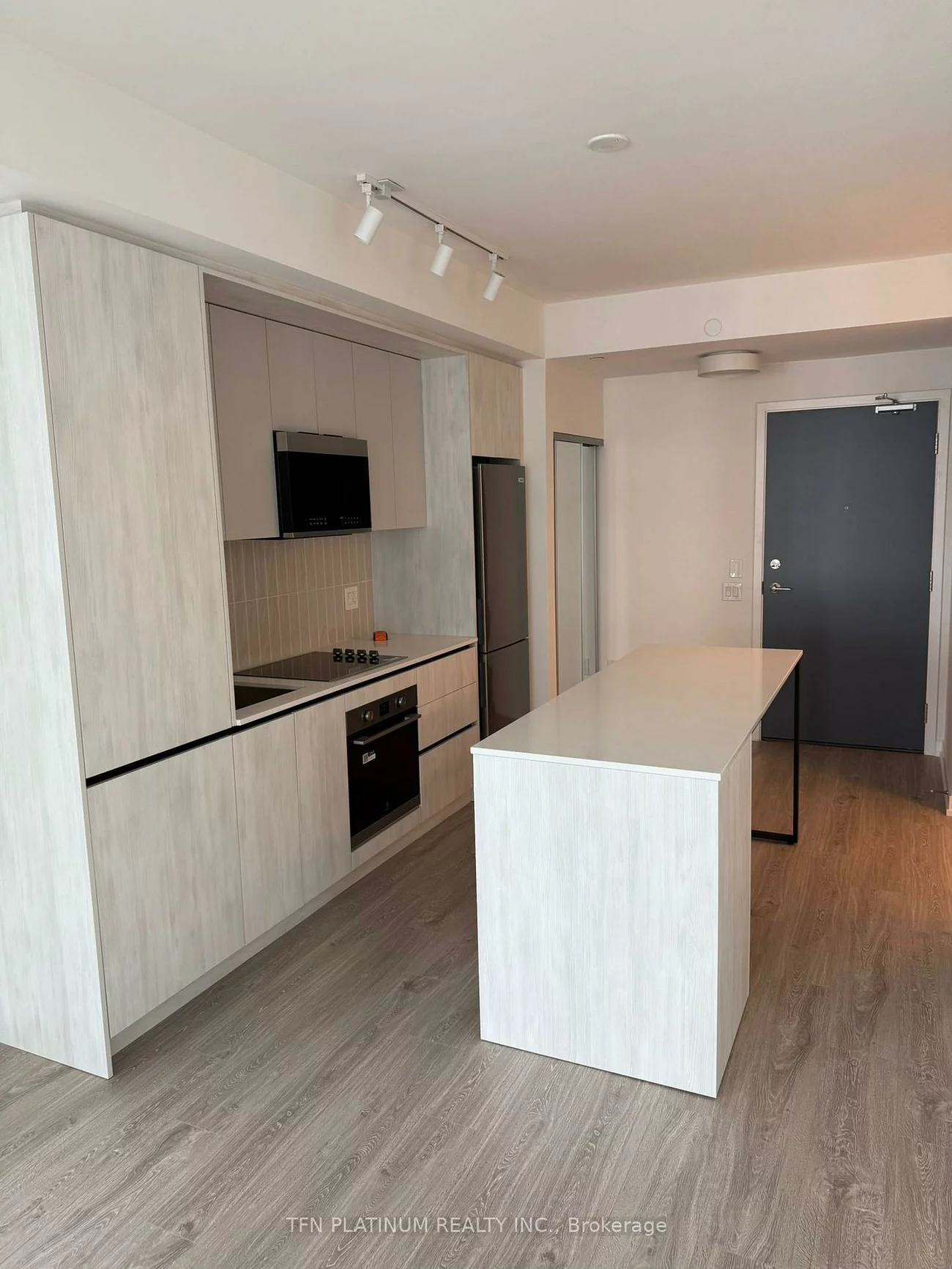 2485, Eglinton, Erin Mills, Mississauga