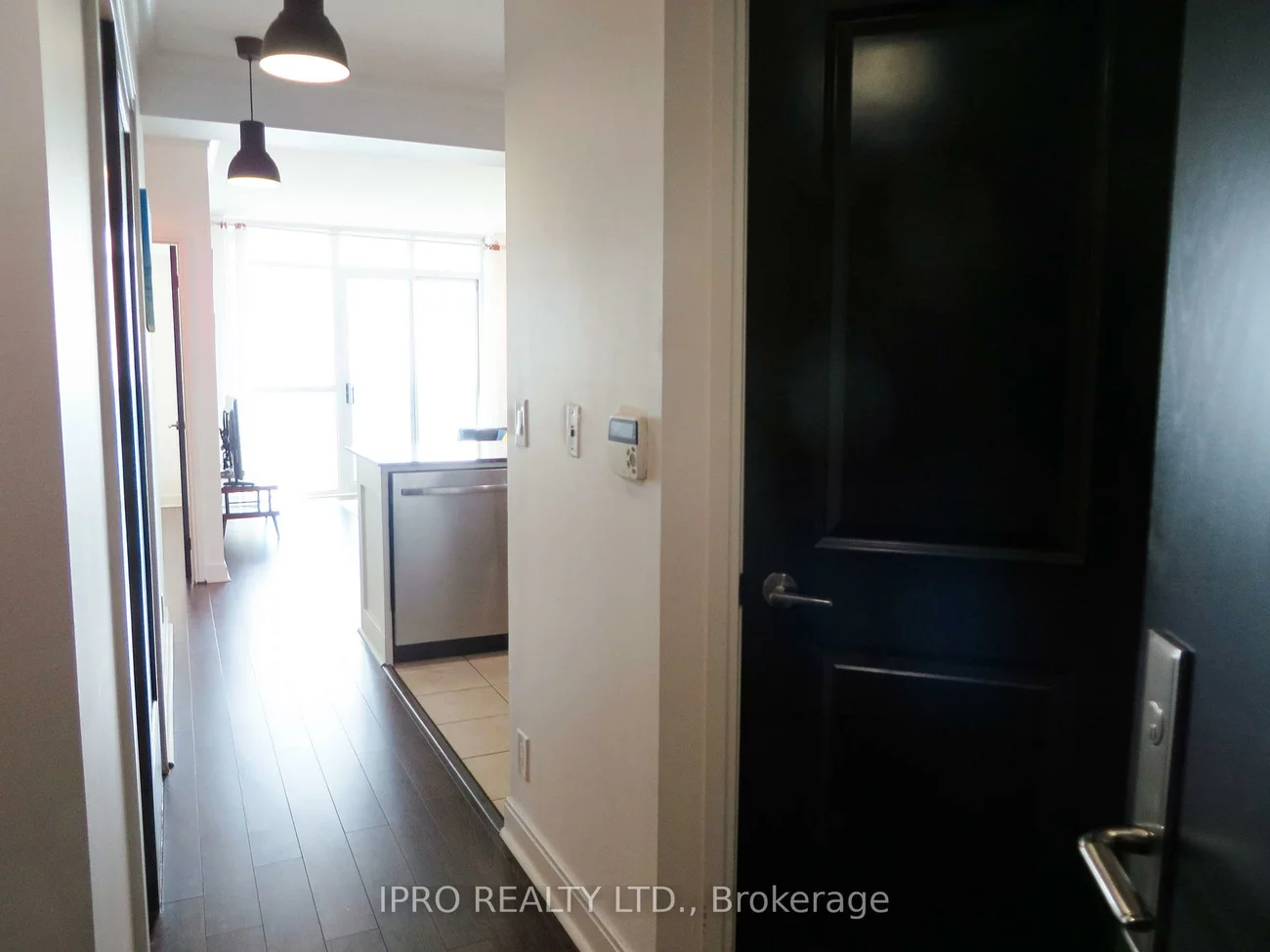 80, Absolute, City Centre, Mississauga