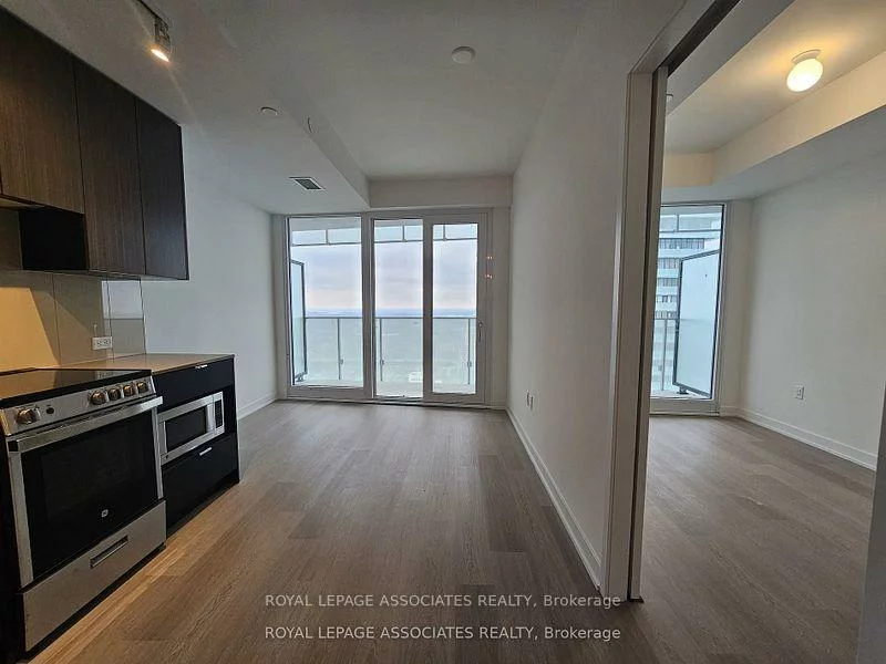 3833, Quartz, City Centre, Mississauga