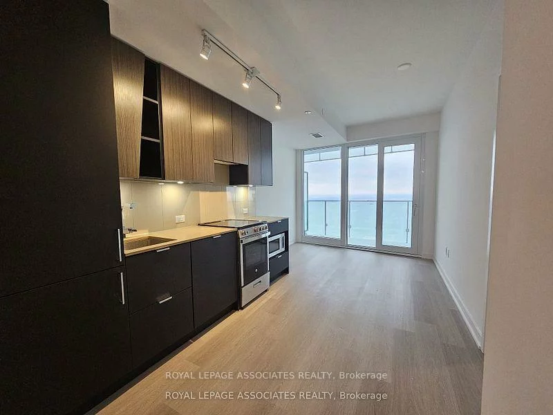 3833, Quartz, City Centre, Mississauga