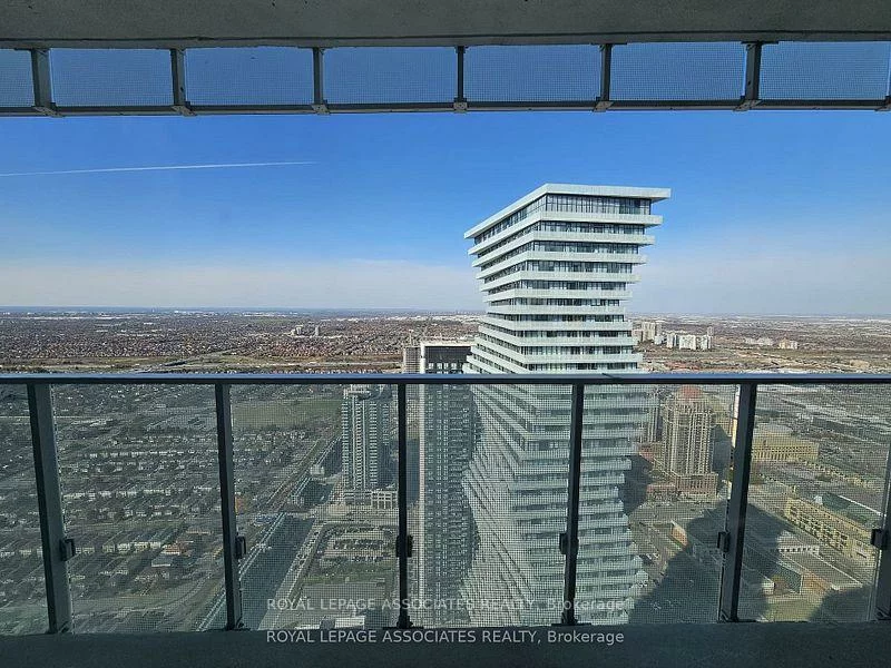 3833, Quartz, City Centre, Mississauga