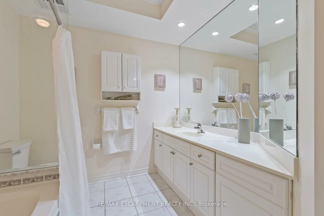 3351, Cawthra, Applewood, Mississauga