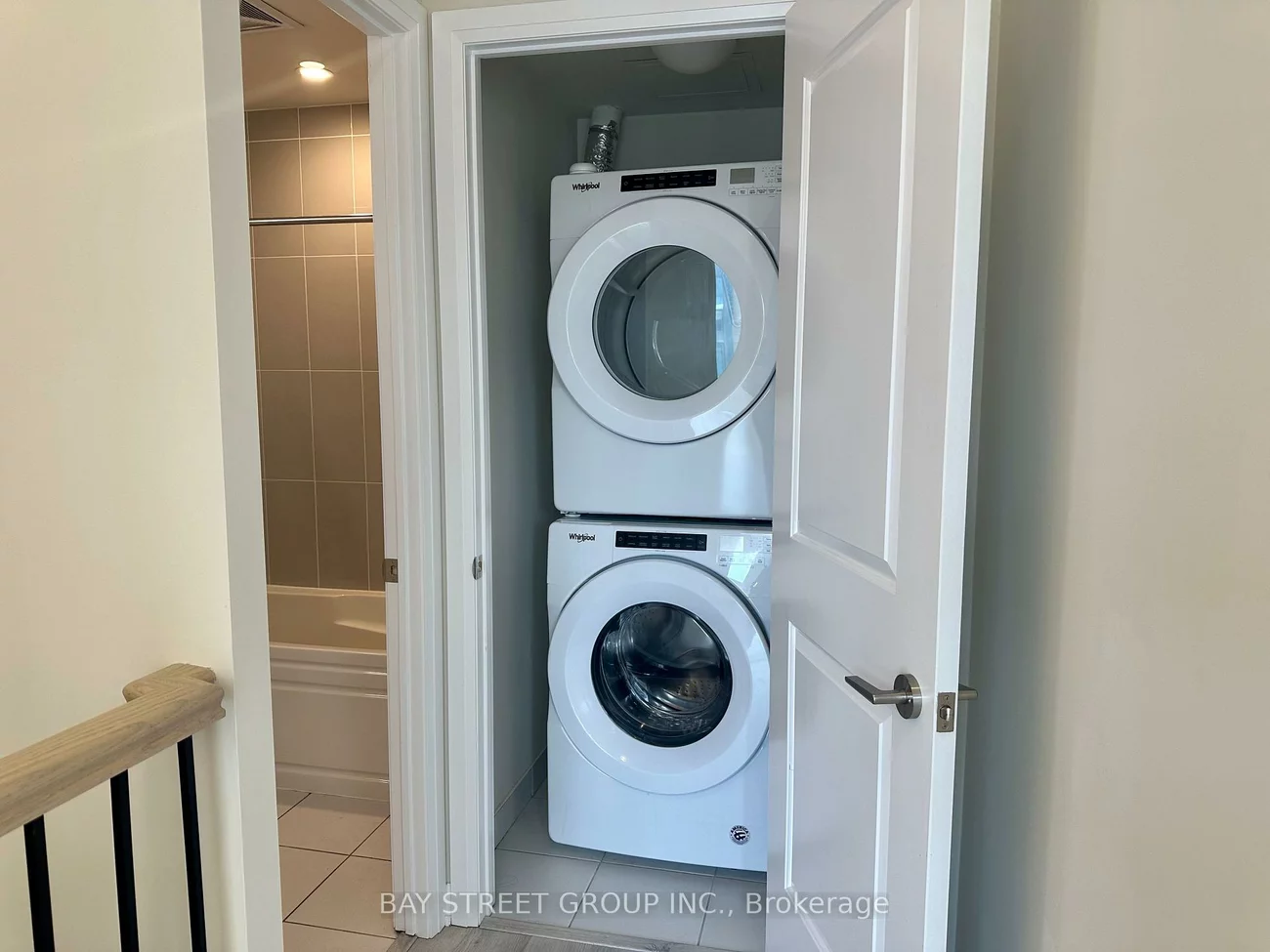 65, Watergarden, Hurontario, Mississauga