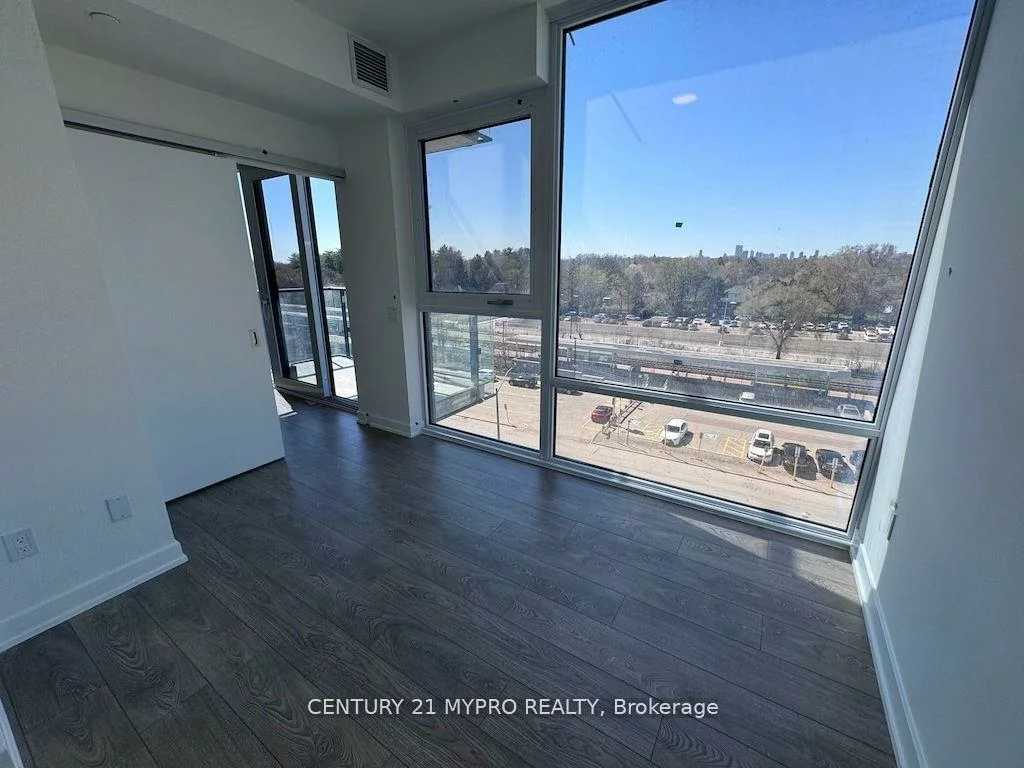 28, Ann, Port Credit, Mississauga