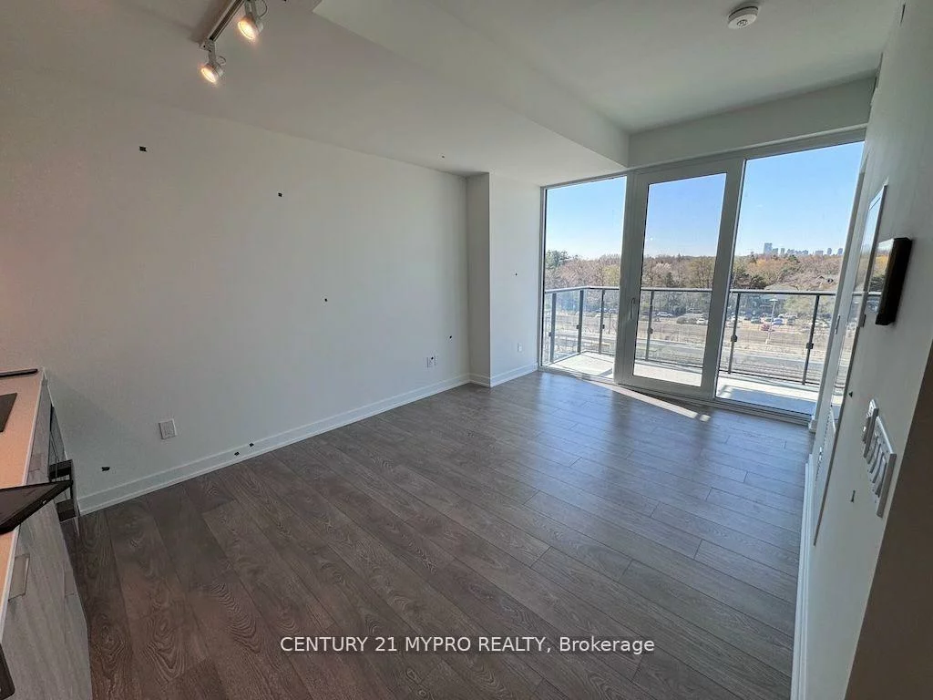 28, Ann, Port Credit, Mississauga
