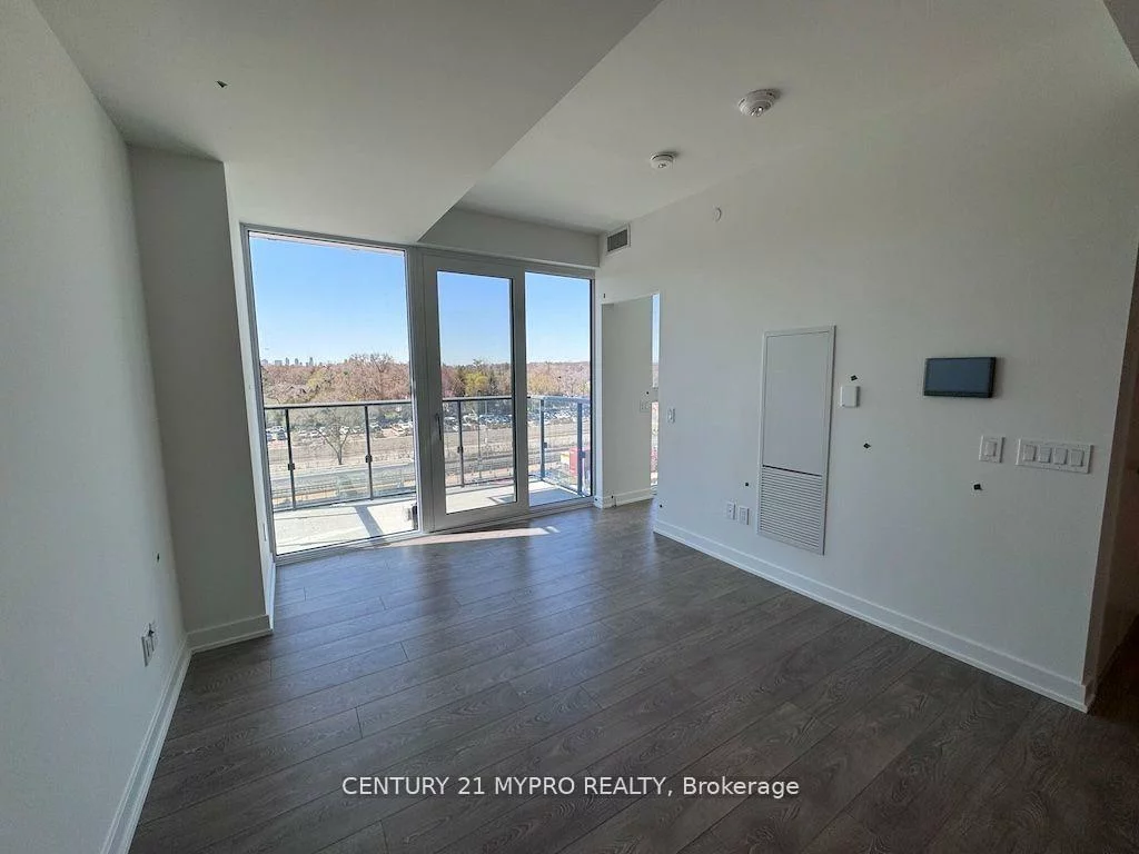 28, Ann, Port Credit, Mississauga