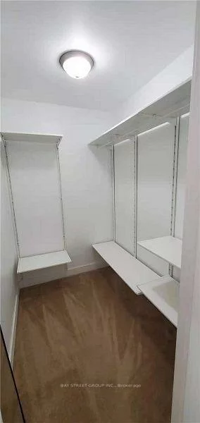 4070, Confederation, City Centre, Mississauga