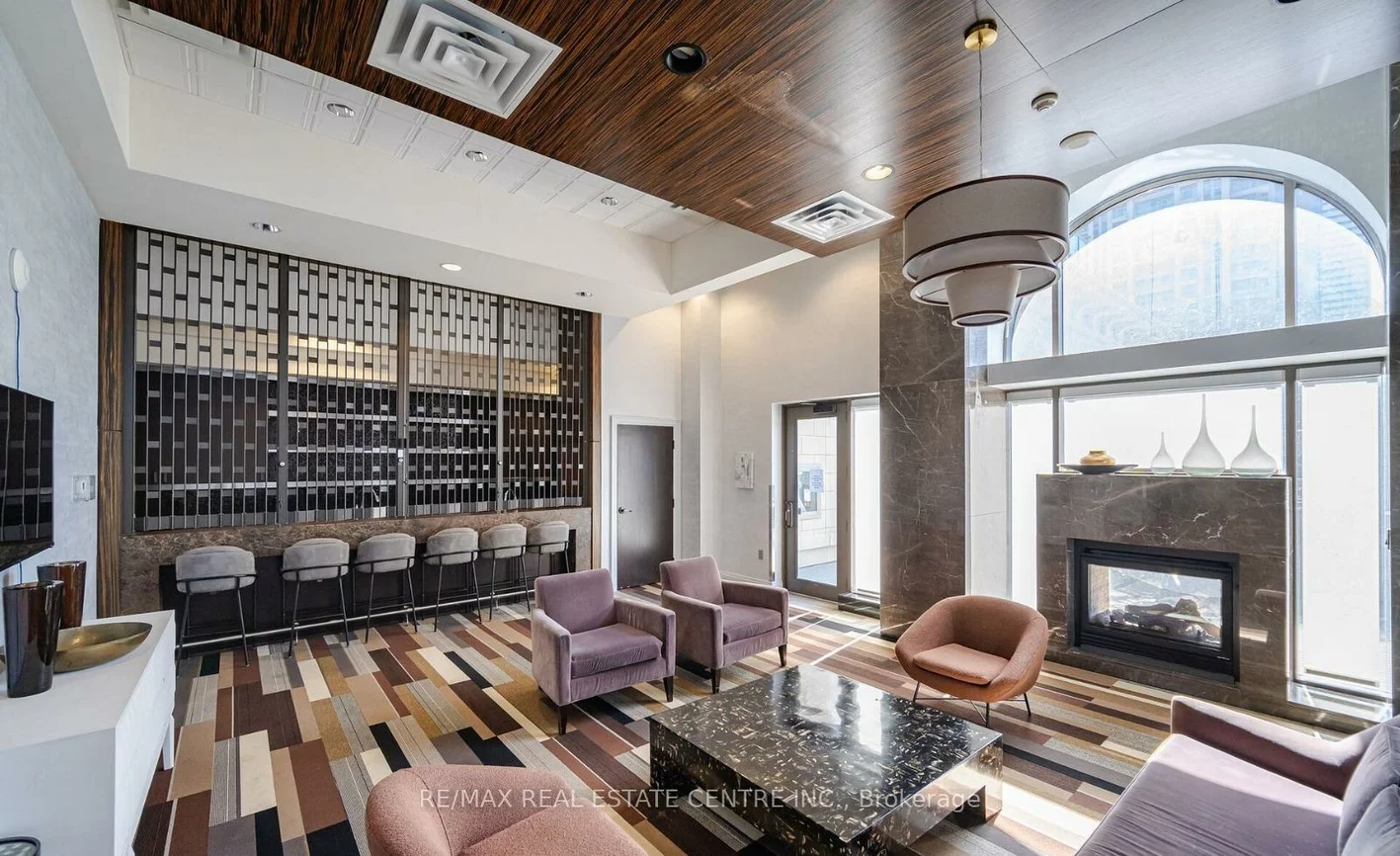 385, Prince of Wales, City Centre, Mississauga