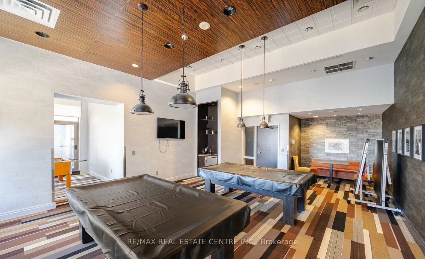 385, Prince of Wales, City Centre, Mississauga