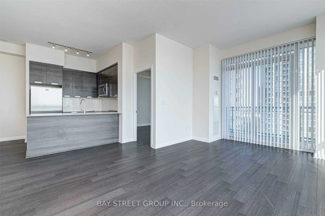 5033, Four Springs, Hurontario, Mississauga