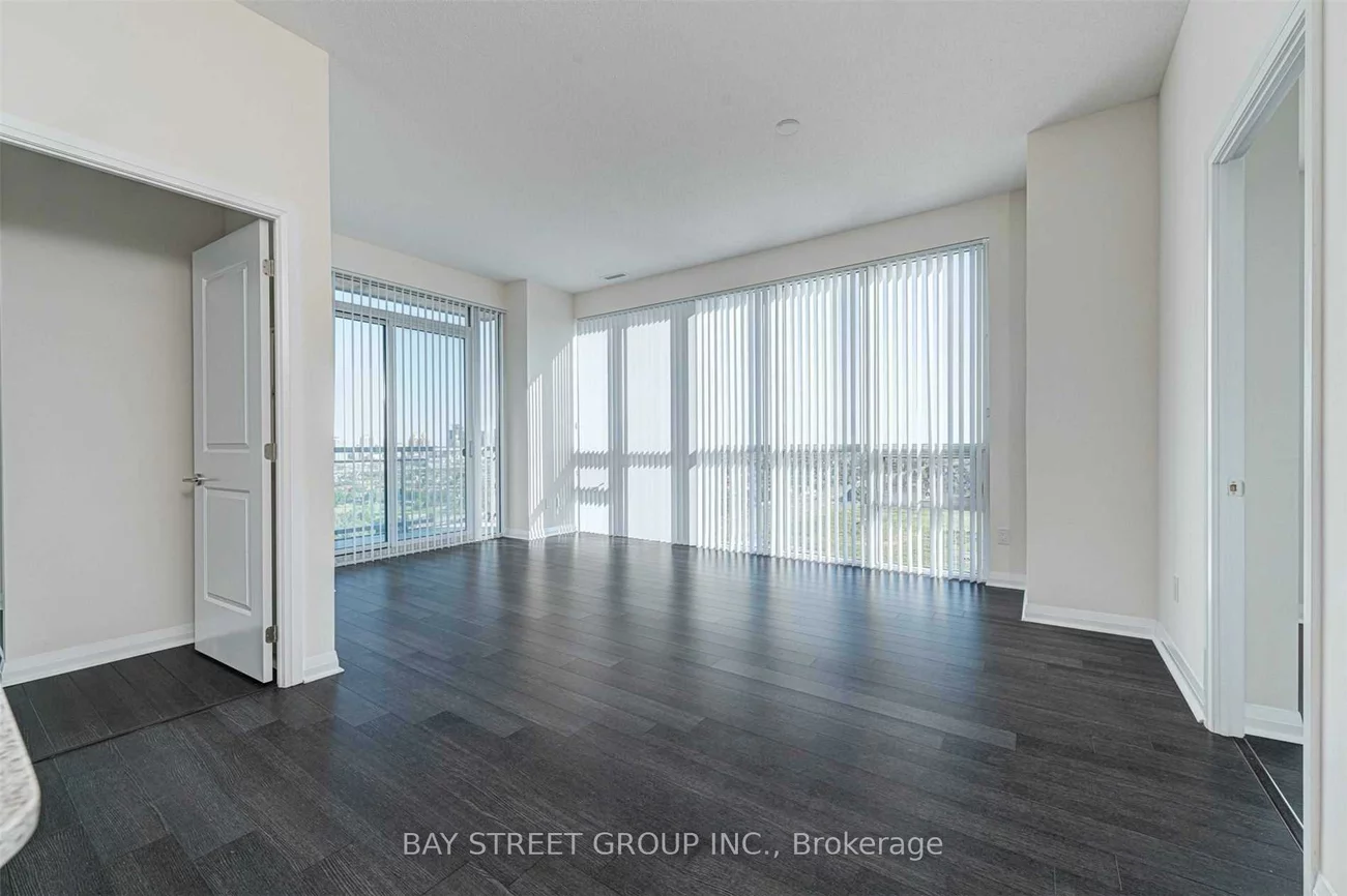 5033, Four Springs, Hurontario, Mississauga