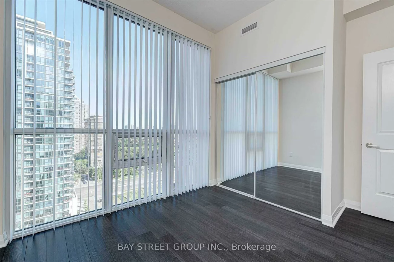 5033, Four Springs, Hurontario, Mississauga